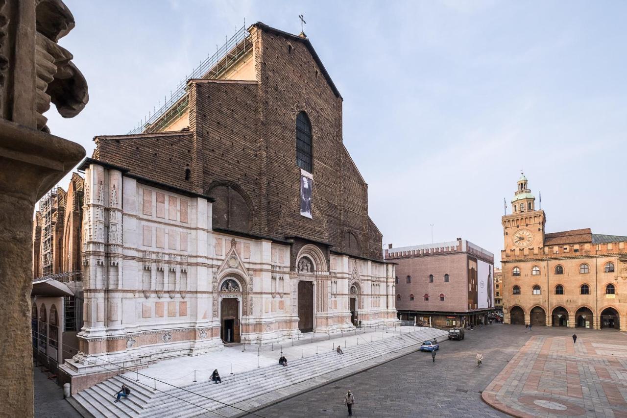 Urbanicooh Garisenda - Piazza Maggiore View Болонья Екстер'єр фото