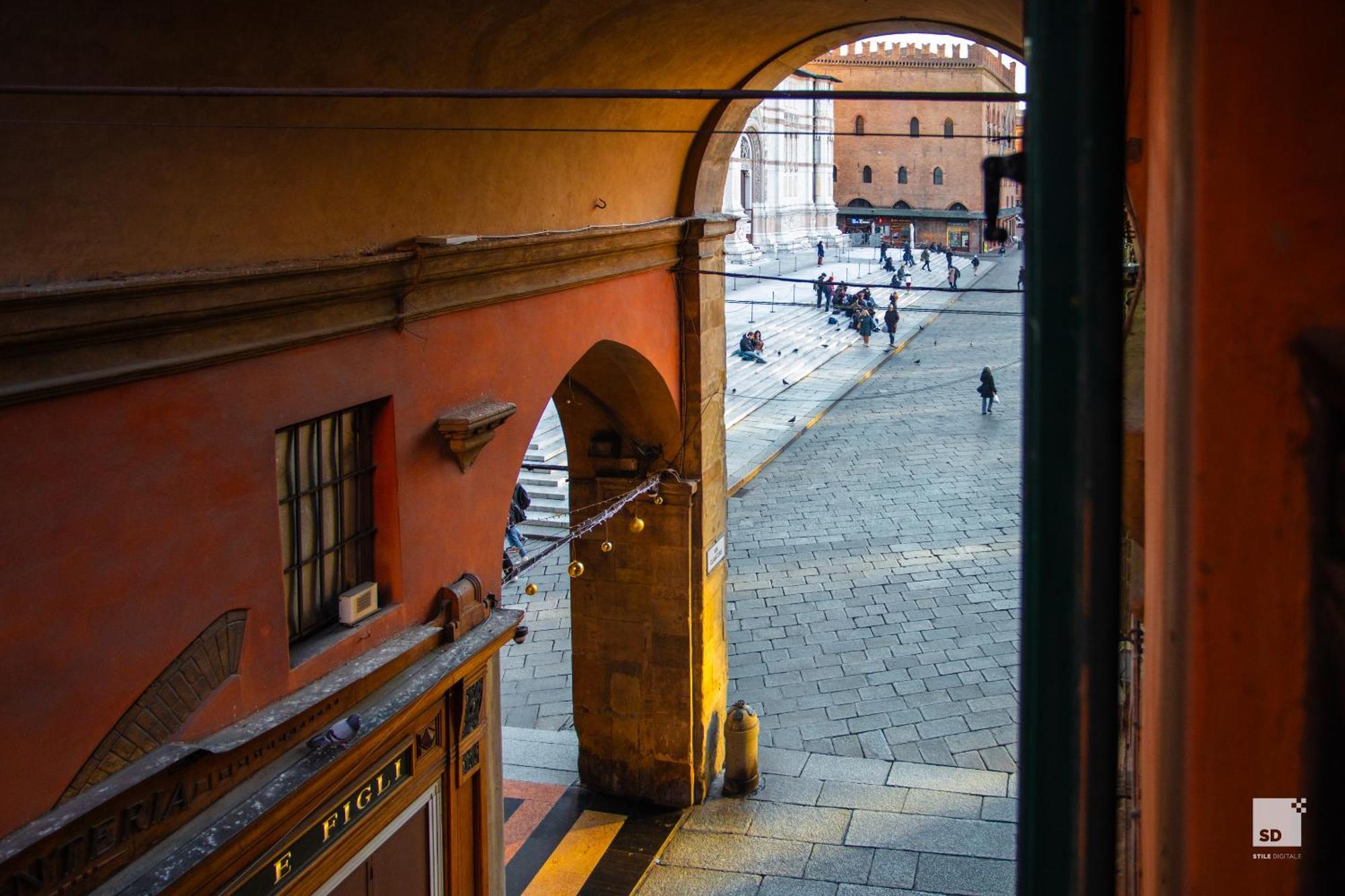 Urbanicooh Garisenda - Piazza Maggiore View Болонья Екстер'єр фото