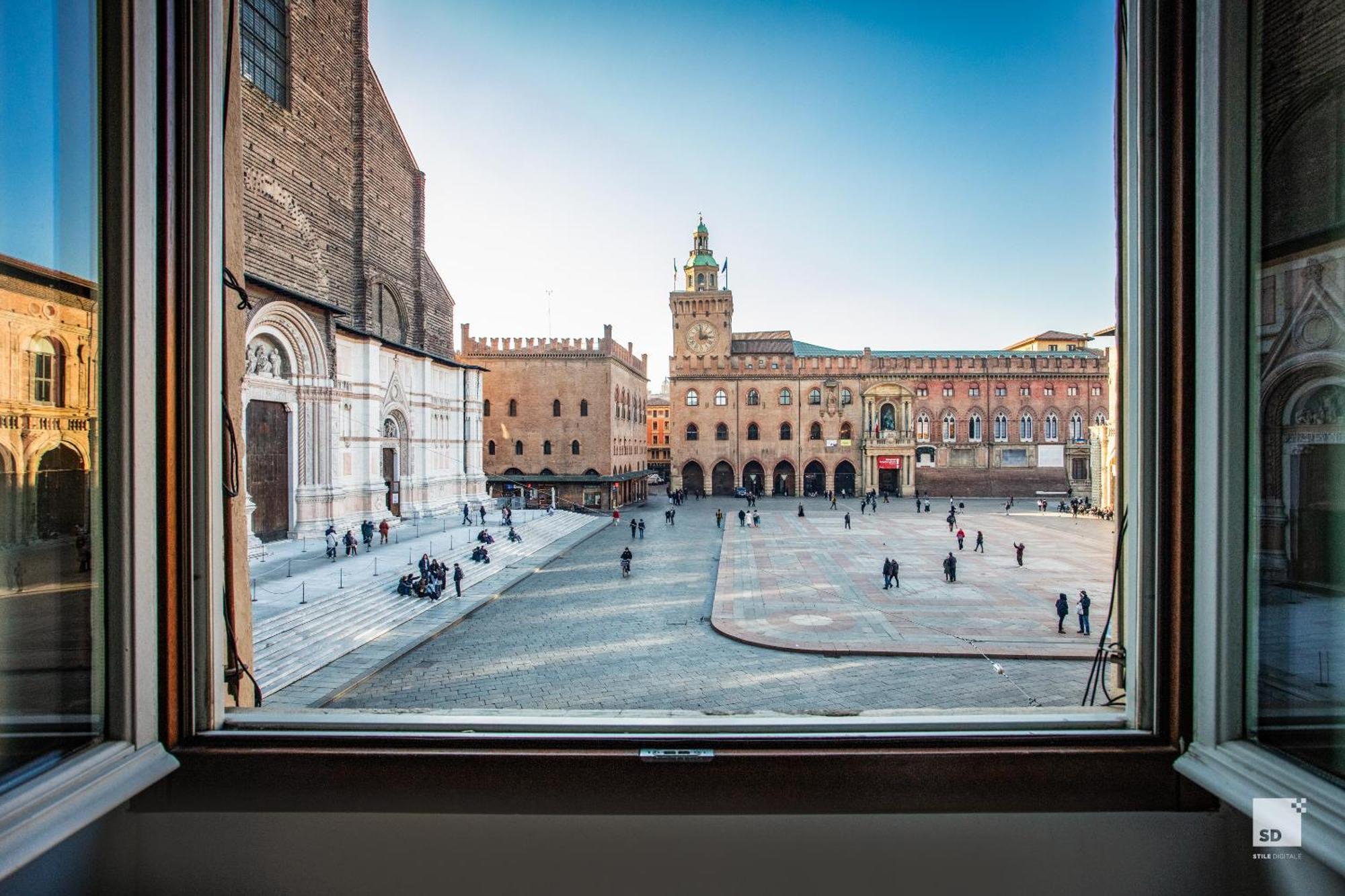 Urbanicooh Garisenda - Piazza Maggiore View Болонья Екстер'єр фото